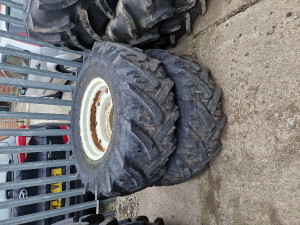 14.9LR20 WHEELS & TYRES