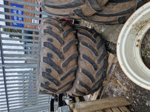 WHEELS & TYRES TO FIT T7