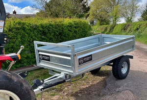 KPC 2 TONNE TIPPING TRAILER