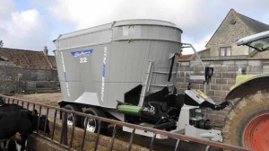 SHELBOURNE REYNOLDS DIET FEEDER