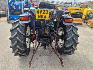 NEW HOLLAND BOOMER 40