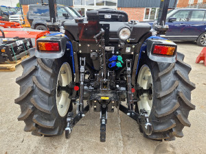 NEW HOLLAND BOOMER 40