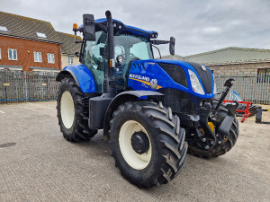 NEW HOLLAND T7.210AC