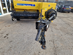 NEW HOLLAND BC5060 BALER